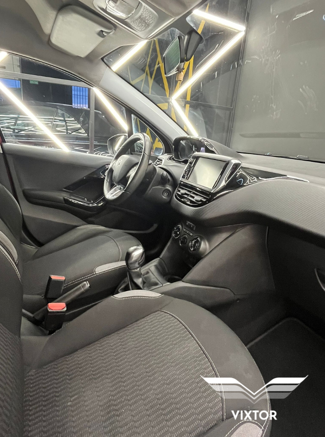 Peugeot 208 1.2 PureTech Style 82