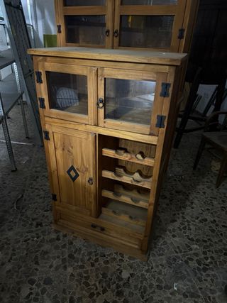 Vitrina rústica de madera y cristal+ mueble auxila