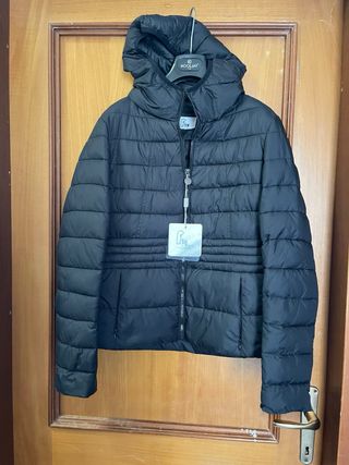 Giacca Kooljay donna nera con cappuccio