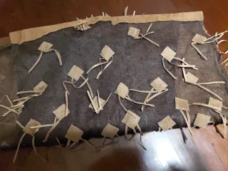 Bufanda y gorro de lana beige y marrón