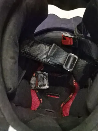 Casco de moto LS2 blanco y negro