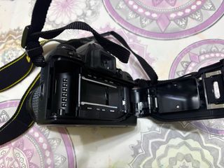 Cámara analógica Nikon F80