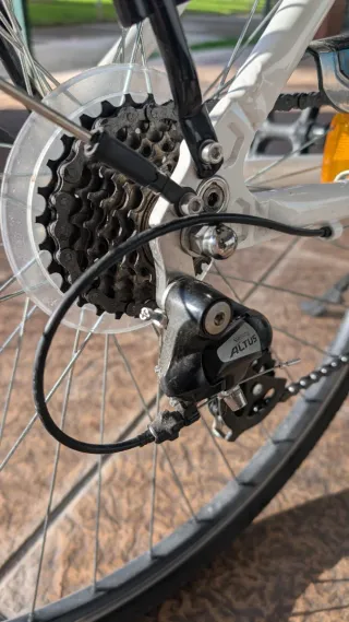 Bicicleta Trekking Romet Gazela 1