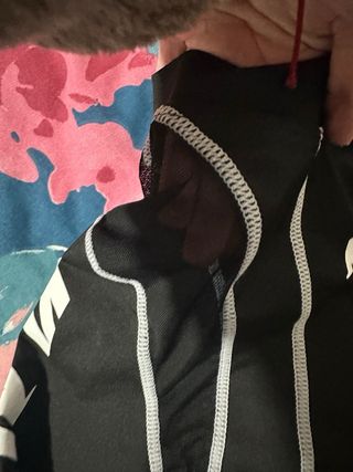 Top manga larga KL Alien negro