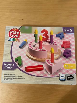 Tarta de madera con velas y números