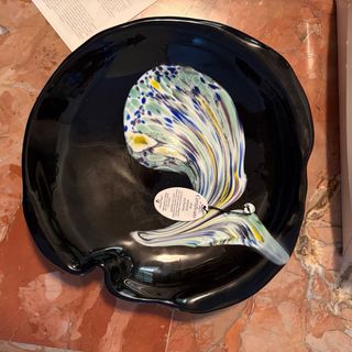 Vassoio in vetro Lalique nero e multicolore 32cm