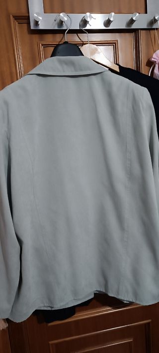 Chaqueta Antelina verde agua