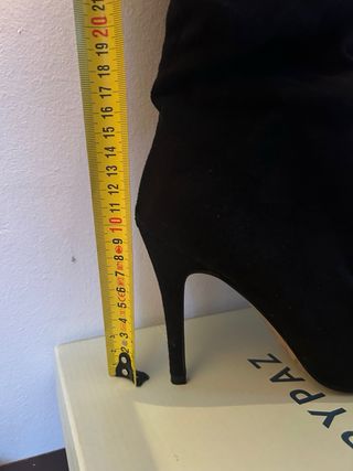 Botas Mari Paz tacón. talla 37.