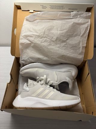 Zapatillas deportivas Adidas blancas