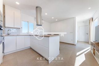 Ático en alquiler en Ensanche - Diputación en Alicante