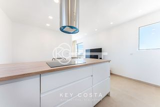 Ático en alquiler en Ensanche - Diputación en Alicante