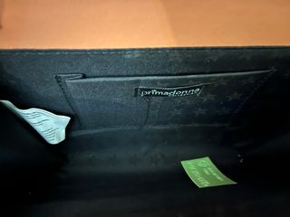 Borsa rosa con borchie