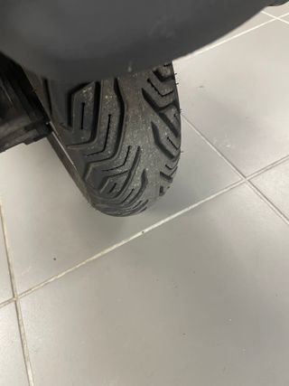 Suzuki Burgman 200 2011