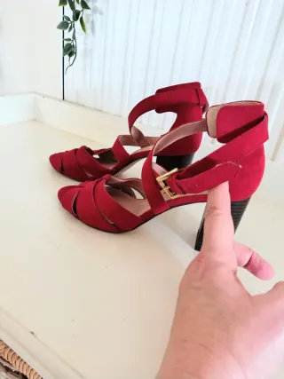 Tacones de Ante Dorothy Perkins – Elegancia