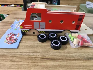 Camión de bomberos de madera