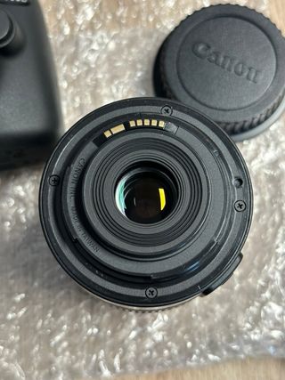 Cámara Canon EOS 1500D + Lente 18-55mm