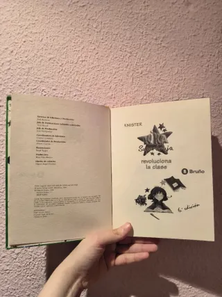 Kika Superbruja revoluciona la clase (Kika Supe...