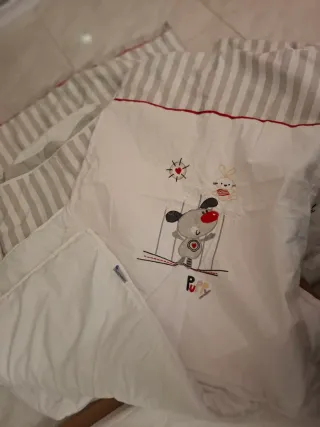 Mini cuna bebé con ruedas y colchón