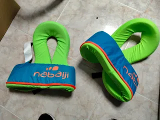 Chaleco flotador piscina infantil