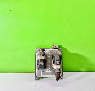 55571558 Centralita UCE Motor Opel Zafira B 1.6i