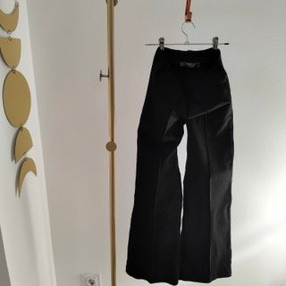 Pantalón negro de vestir