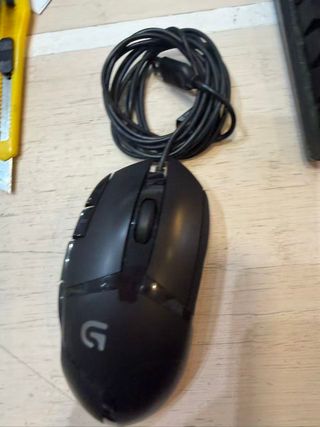 Logitech G402 Hyperion Fury Ratón USB Gaming