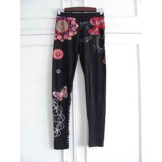 Leggings estampados con pedrería