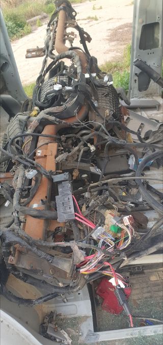 Instalación eléctrica cabina Renault Master III