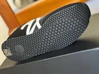 Zapatillas Armani Exchange Negras y Blancas