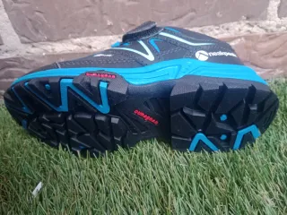 Botas Trekking Niño Talla 28