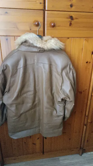 Giacca/cappotto in pelle e collo di volpe