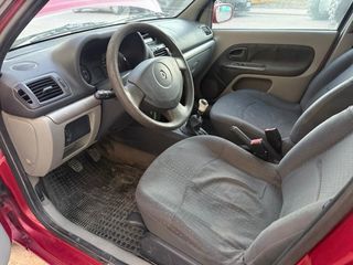 Renault Clio 2004