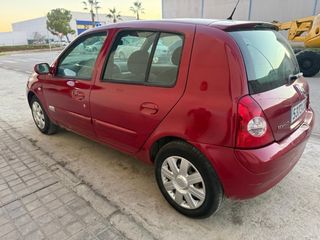 Renault Clio 2004
