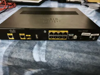 Router Cisco 892FSP Profesional