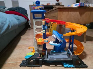 Circuito Hot Wheels Tiburón