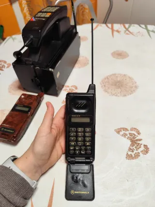 Móviles Motorola Antiguos (80s/90s)