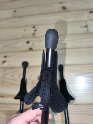 Supporto Hercules per 2 trombe e flicorno