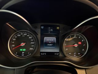 Mercedes-Benz Clase C200 Coupé 184cv AMG LINE