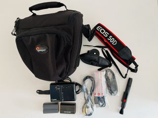 Canon EOS 50D + EFS 15-85mm. Merece mejor dueño.