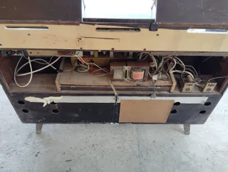 Equipo de Música Vintage Radio Tocadiscos y Cinta