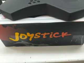Joystick Arcade Negro con Botones Rojos