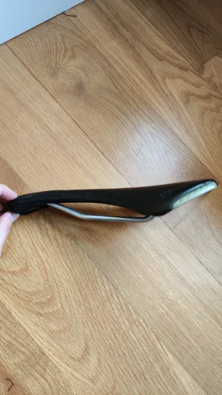 Sillín Specialized Phenom 143 Negro