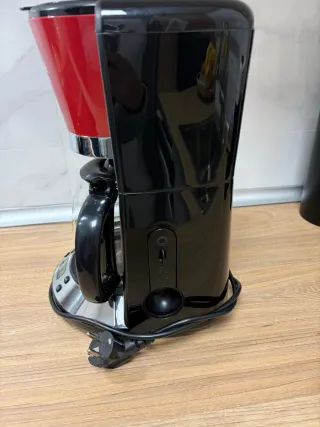 Cafetera Russell Hobbs Roja