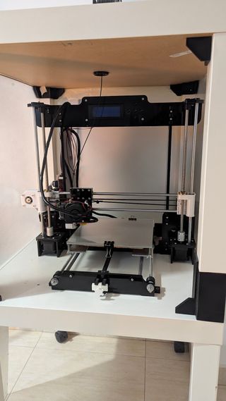 Impresora 3D Anet A8 Cerrada