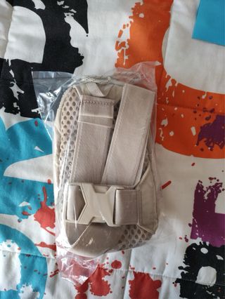 Bolso Nike 1L Beige