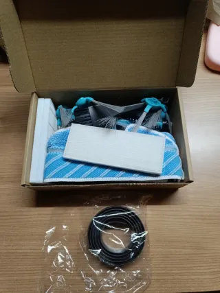 Robot Aspirador y Friegasuelos Cecotec Conga