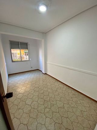 Piso en alquiler en Zona Piscinas en Burriana