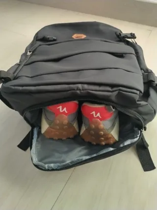 Mochila de cabina negra y verde