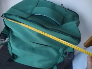 Mochila de cabina negra y verde