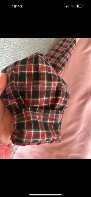 Jersey rosa con mangas de cuadros, precio 79 e